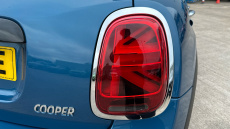 MINI Hatchback 1.5 Cooper Classic 5dr Auto Petrol Hatchback